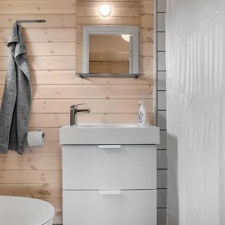 Semesterbostad 3 Bedroom Lovely In *