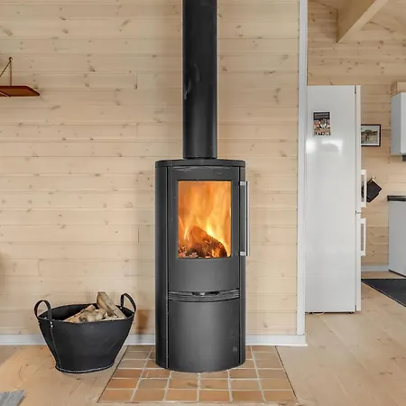 3 Bedroom Lovely In Semesterbostad *