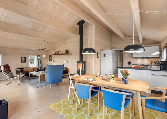 3 Bedroom Lovely In Casa vacanze