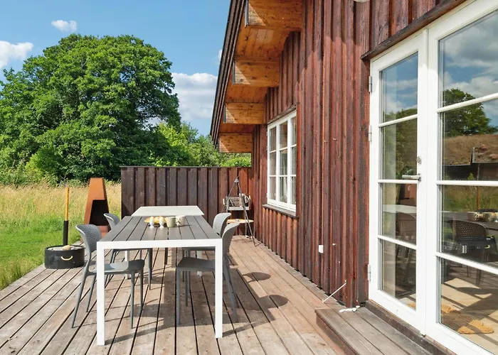 3 Bedroom Lovely In Casa vacanze Grenå